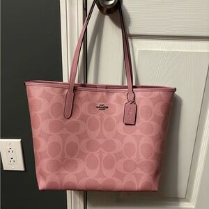 Coach Dusty Pink Signature City Tote